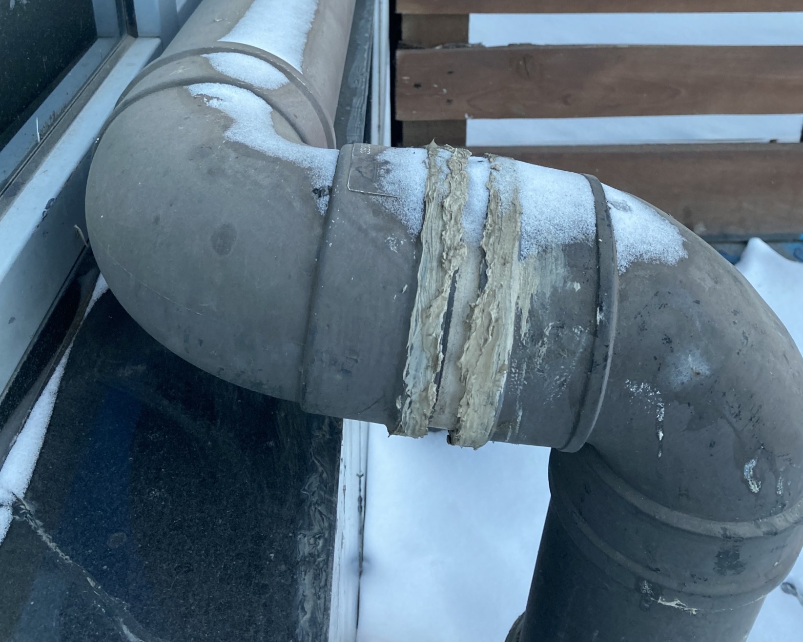 配管　氷点下トリミング